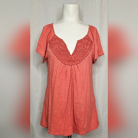 LOFT Ann Taylor Coral Crochet Lace Detail Short Flutter Sleeves Top Size S - Picture 1 of 6